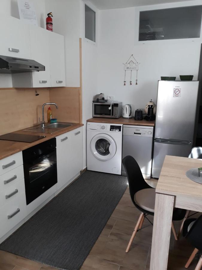 Buono Apartment Zadar Bagian luar foto