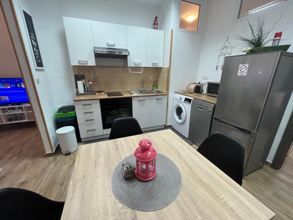 Buono Apartment Zadar Bagian luar foto